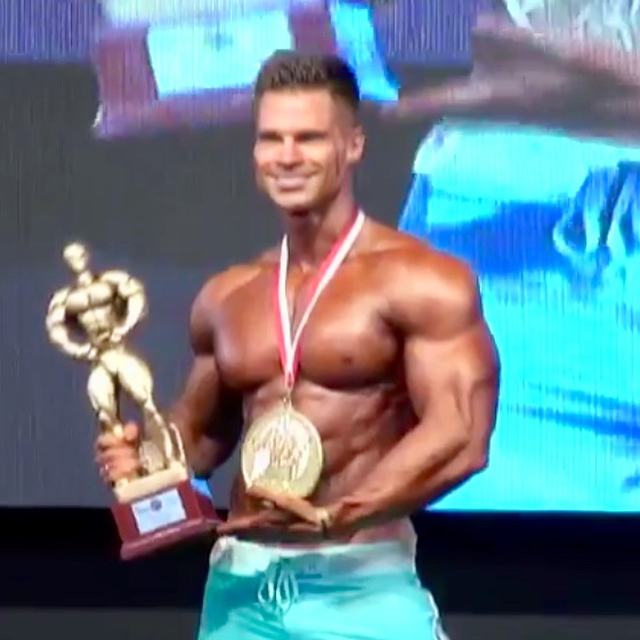 Денис Гусев - чемпион профессионального турнира Galaxy Pro 2018 - Бодибилдинг форум AnabolicShops