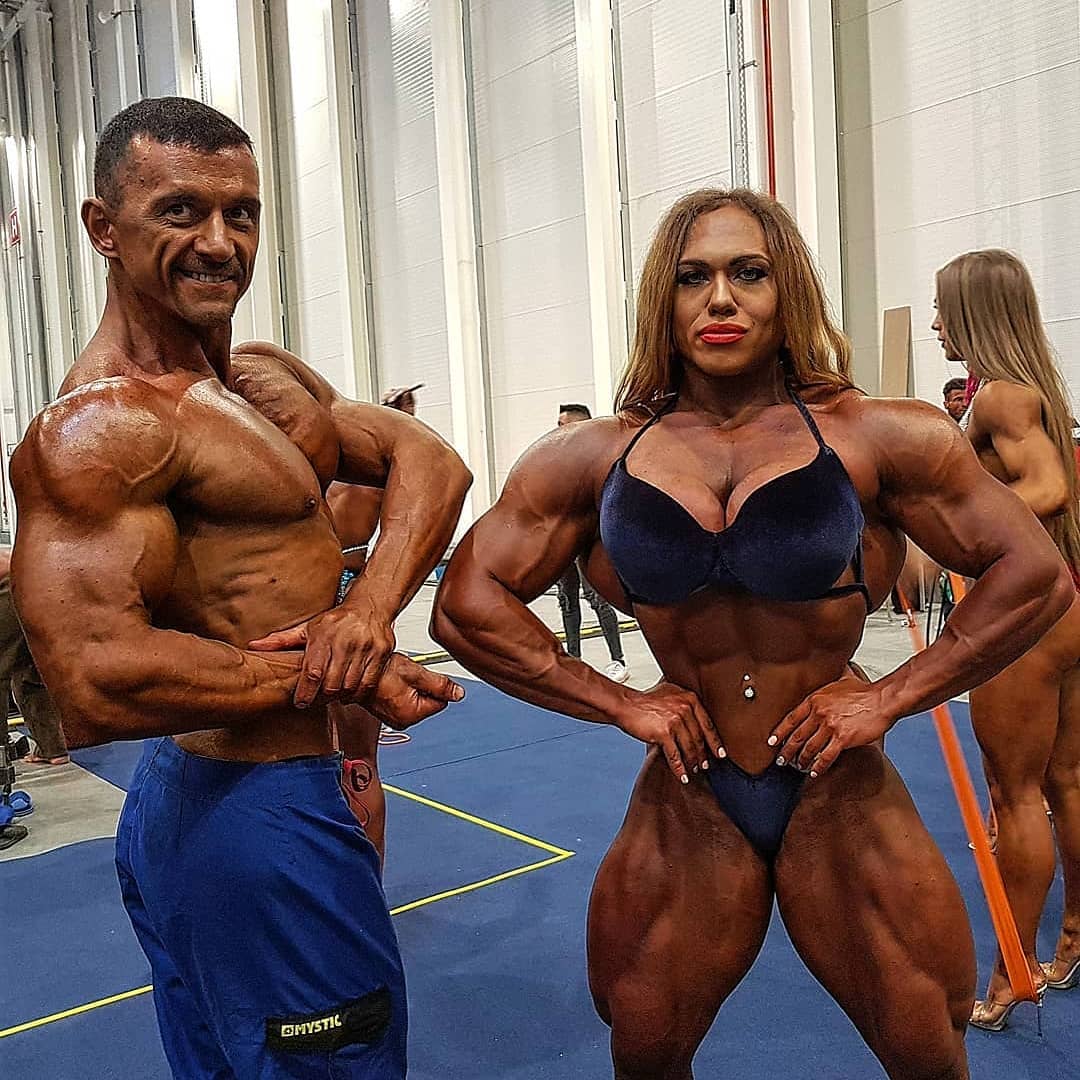Наталья Кузнецова стала победительницей в Румынии и профессионалом NPC/IFBB Pro - Бодибилдинг форум AnabolicShops